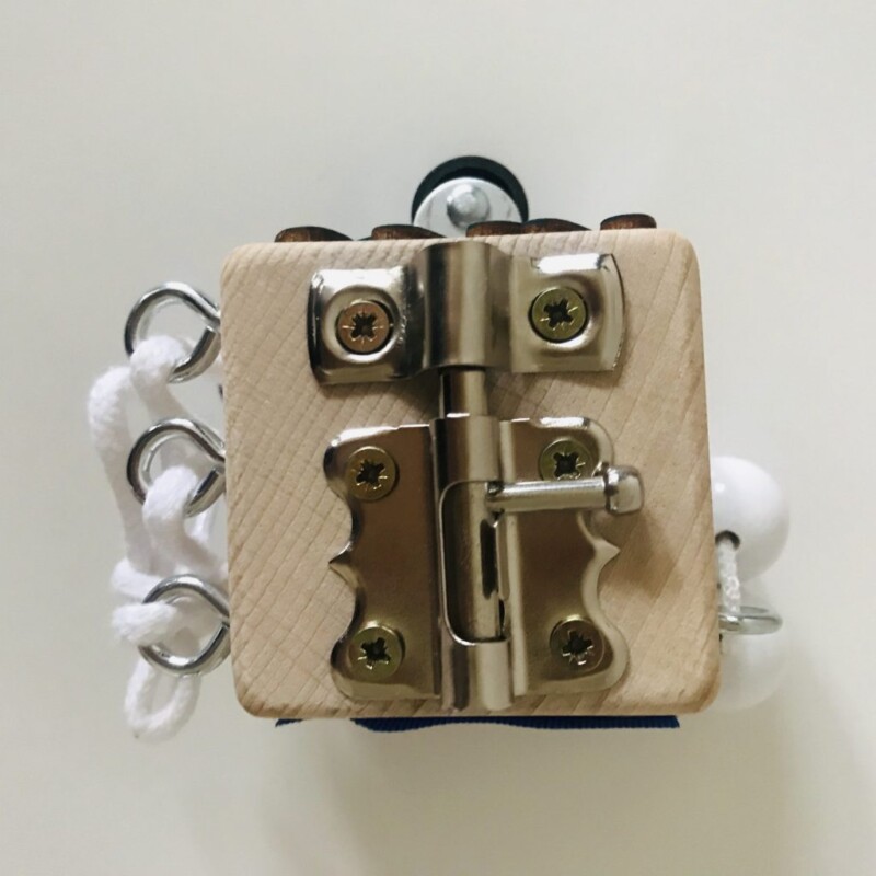 kostka manipulacyjna kostka sensoryczna dla niemowląt