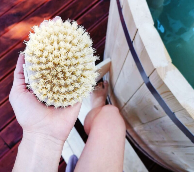 ostra szczotka do masażu na sucho lullalove