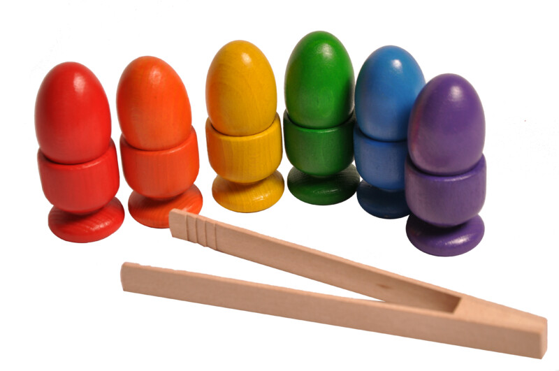 drewniane jajka w kieliszkach pierwsze puzzle