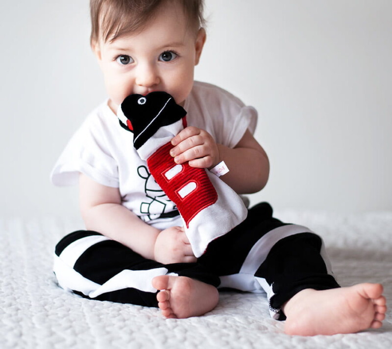 szeleścik sensoryczny mini kocyk mr b lullalove