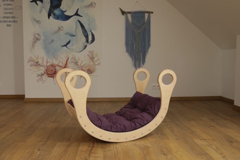 futon purpurowy