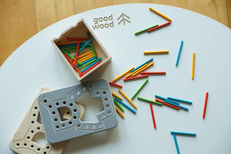 drewniana przeplatanka dla dzieci