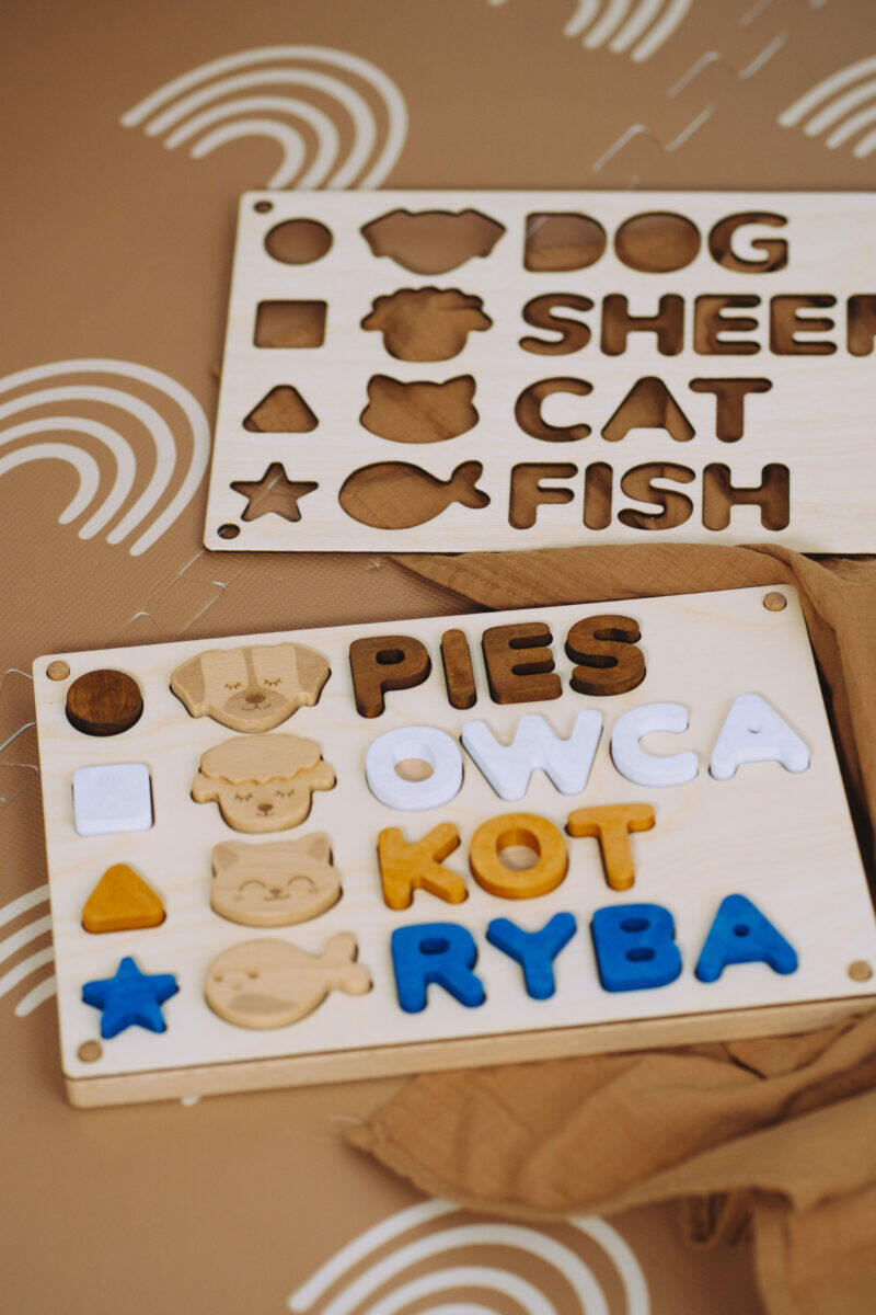 drewniana układanka z językami Julu
