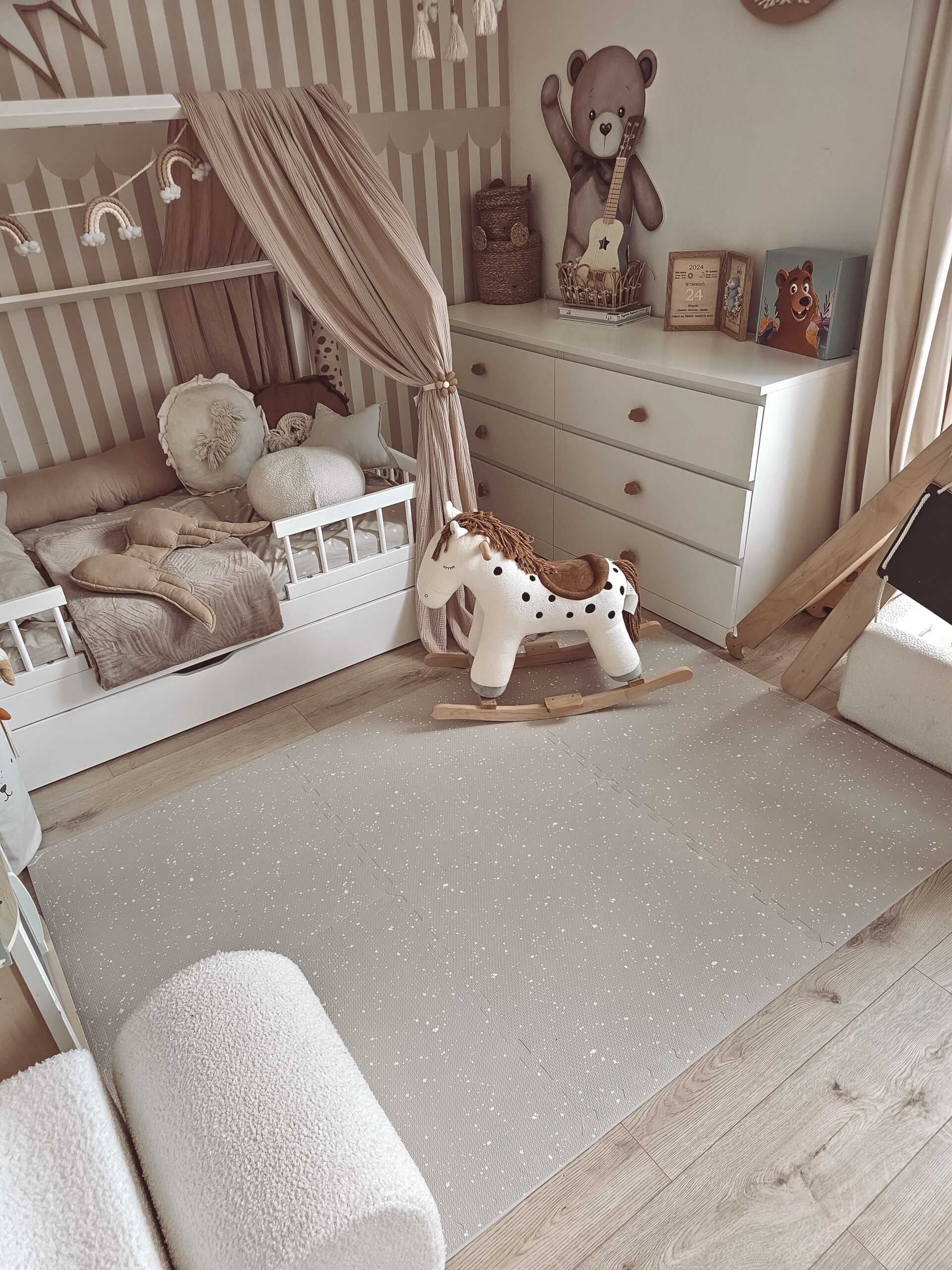 Bezowa mata piankowa Olya Kids Bezowa mata piankowa Olya Kids